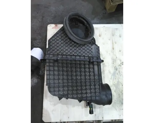 PETERBILT 579 AIR CLEANER