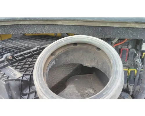 PETERBILT 579 AIR CLEANER