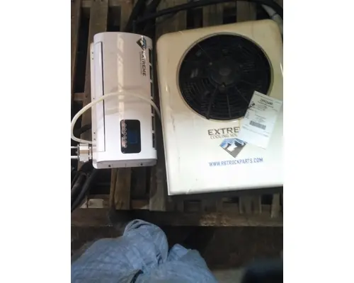 PETERBILT 579 AIR CONDITIONING, AUXILIARY