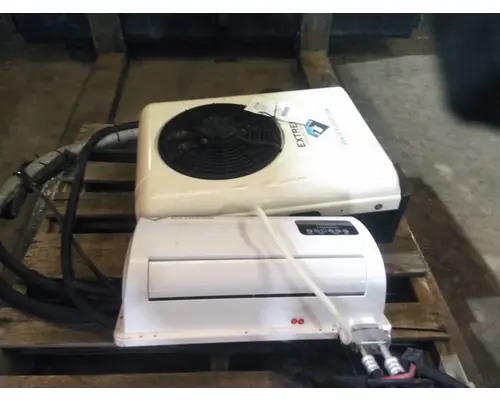 PETERBILT 579 AIR CONDITIONING, AUXILIARY