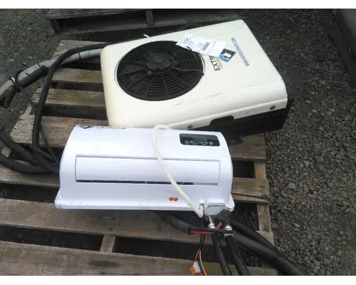 PETERBILT 579 AIR CONDITIONING, AUXILIARY