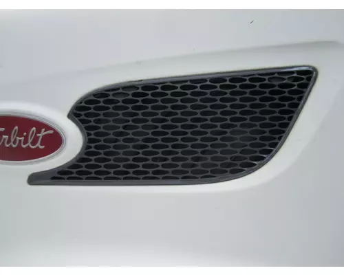 PETERBILT 579 AIR INTAKE LOUVERCOVER