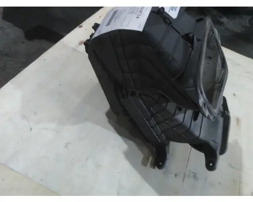 PETERBILT 579 AIR INTAKE