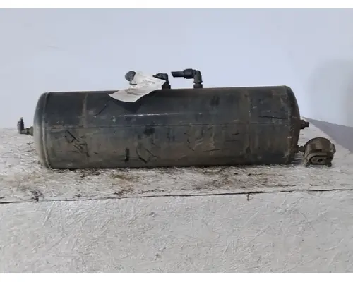 PETERBILT 579 AIR TANK