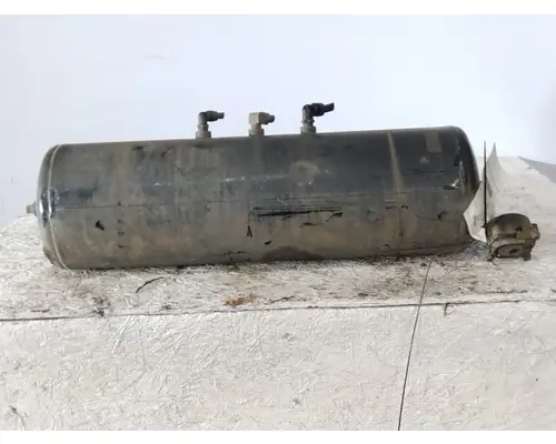 PETERBILT 579 AIR TANK
