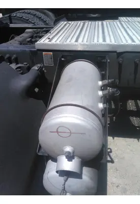 PETERBILT 579 AIR TANK