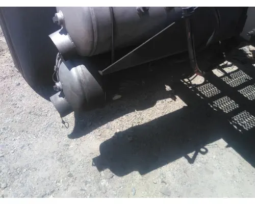 PETERBILT 579 AIR TANK