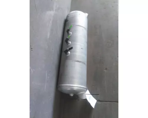 PETERBILT 579 AIR TANK