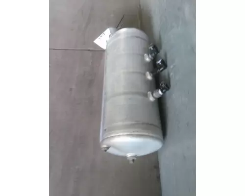 PETERBILT 579 AIR TANK