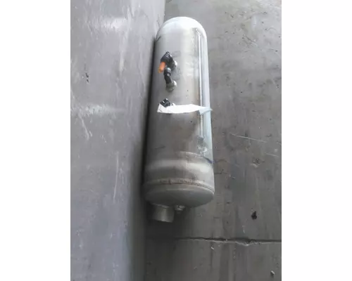PETERBILT 579 AIR TANK