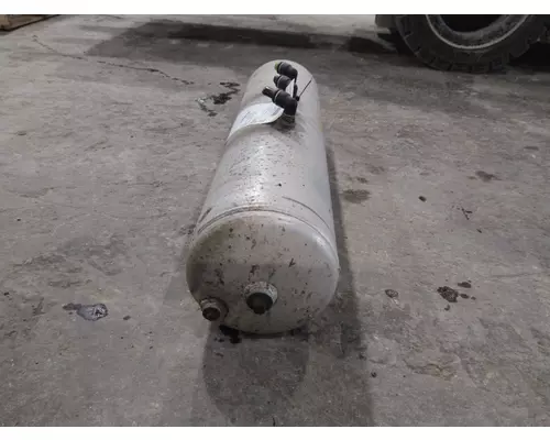 PETERBILT 579 AIR TANK