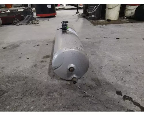 PETERBILT 579 AIR TANK