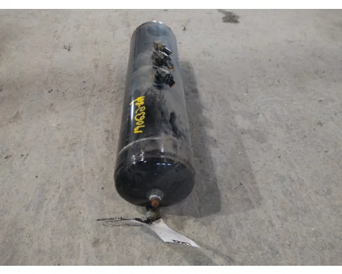 PETERBILT 579 AIR TANK
