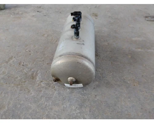 PETERBILT 579 AIR TANK