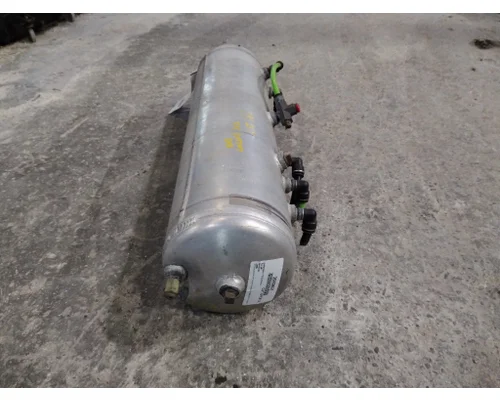 PETERBILT 579 AIR TANK