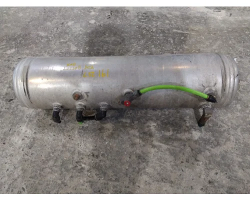 PETERBILT 579 AIR TANK