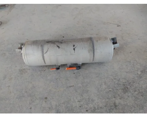 PETERBILT 579 AIR TANK