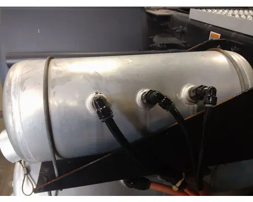 PETERBILT 579 AIR TANK