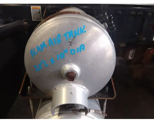 PETERBILT 579 AIR TANK