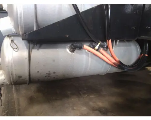 PETERBILT 579 AIR TANK