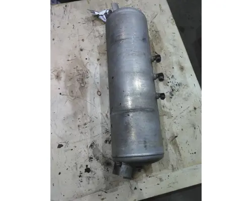 PETERBILT 579 AIR TANK