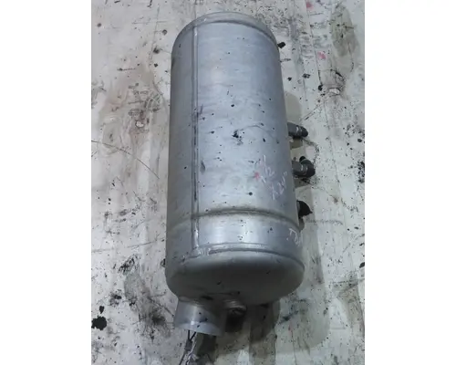 PETERBILT 579 AIR TANK