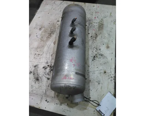 PETERBILT 579 AIR TANK