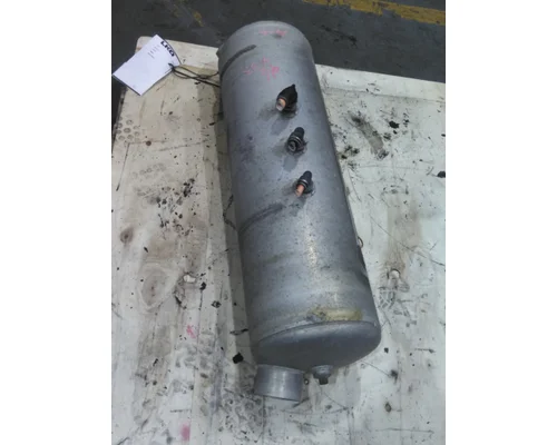 PETERBILT 579 AIR TANK