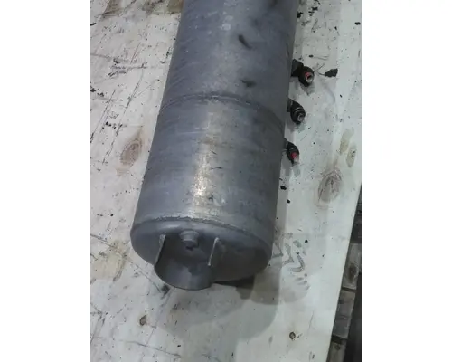 PETERBILT 579 AIR TANK