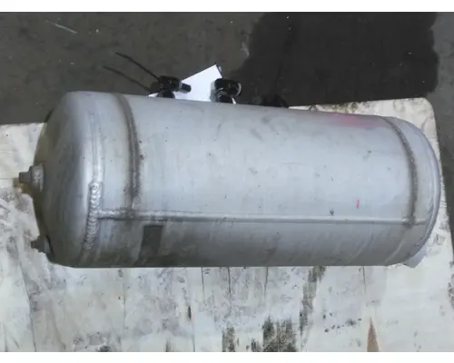 PETERBILT 579 AIR TANK