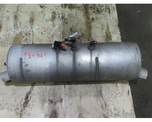 PETERBILT 579 AIR TANK