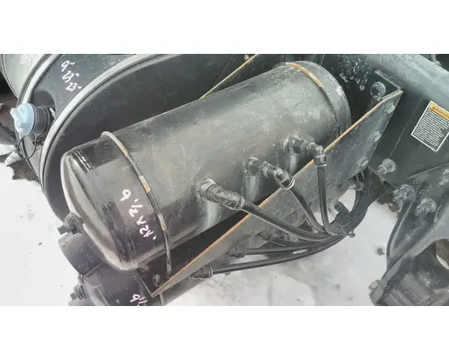 PETERBILT 579 AIR TANK