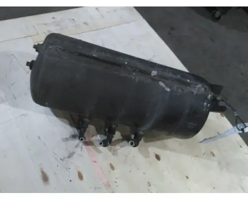 PETERBILT 579 AIR TANK