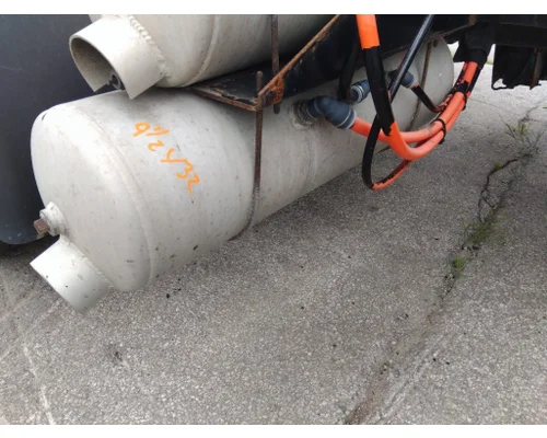 PETERBILT 579 AIR TANK