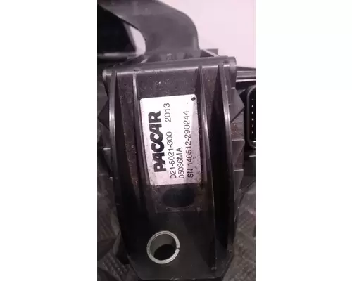 PETERBILT 579 Accelerator Parts