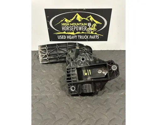 PETERBILT 579 Accelerator Parts