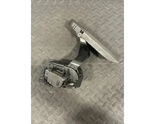 PETERBILT 579 Accelerator Parts