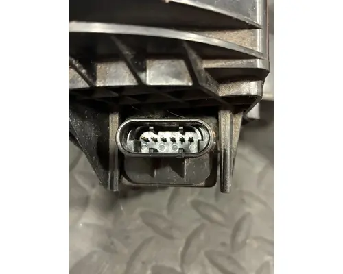 PETERBILT 579 Accelerator Parts