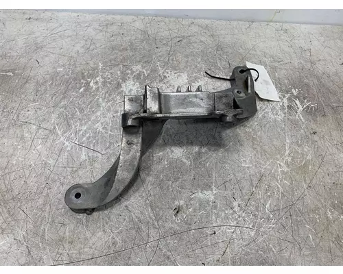 PETERBILT 579 Air Cleaner Bracket