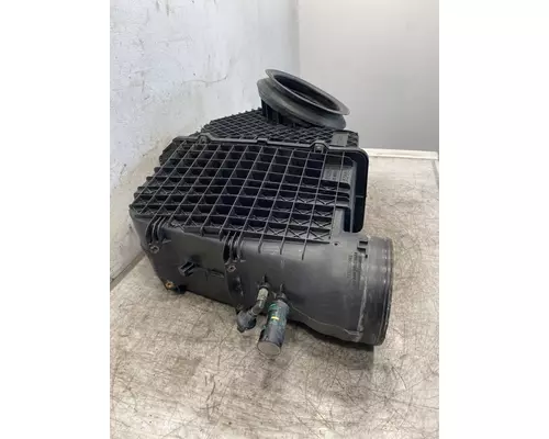 PETERBILT 579 Air Cleaner