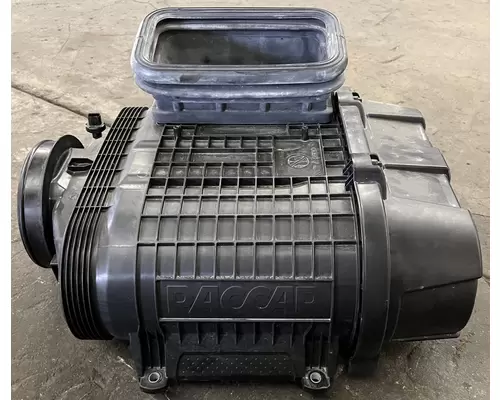 PETERBILT 579 Air Cleaner