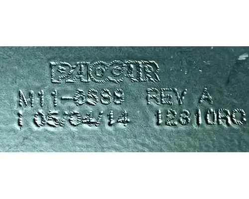 PETERBILT 579 Air Deflector