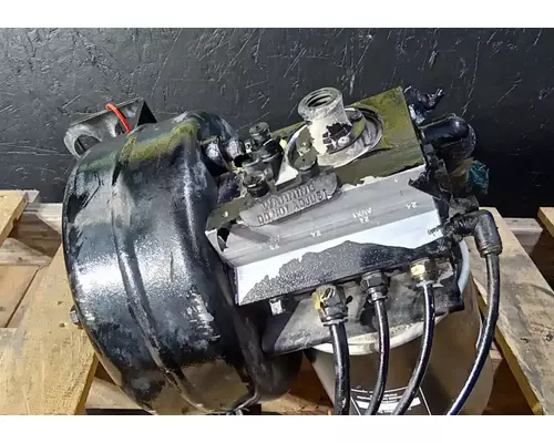 PETERBILT 579 Air Dryer