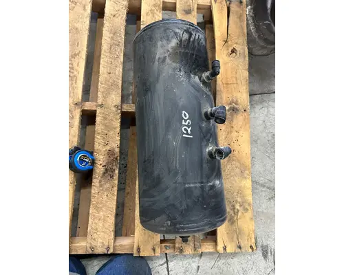 PETERBILT 579 Air Tank