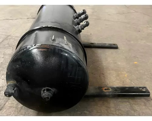 PETERBILT 579 Air Tank
