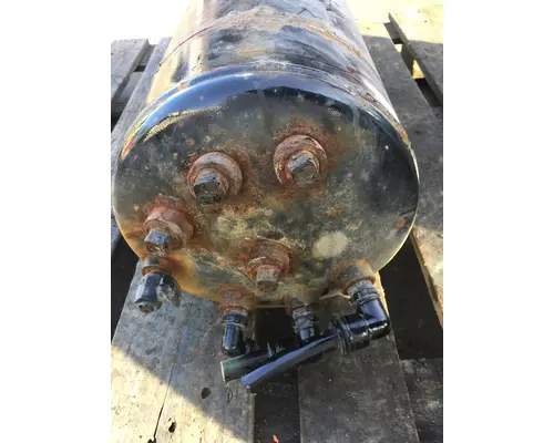 PETERBILT 579 Air Tank