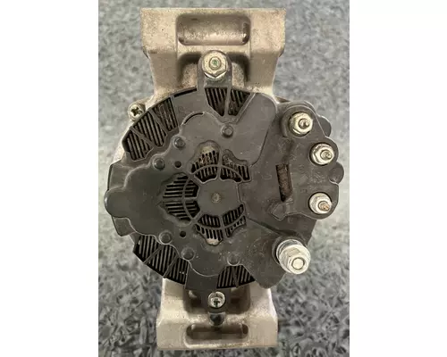 PETERBILT 579 Alternator