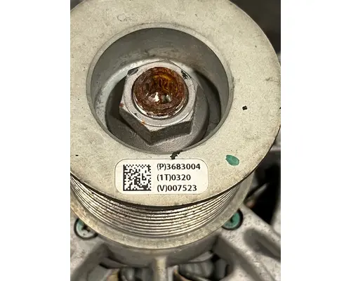 PETERBILT 579 Alternator