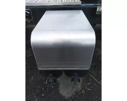 PETERBILT 579 BATTERY BOX