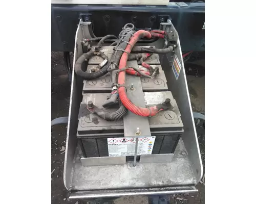 PETERBILT 579 BATTERY BOX